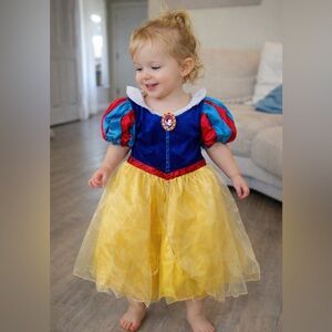 Disney store exclusive Snow White costume dress size xxs 2/3